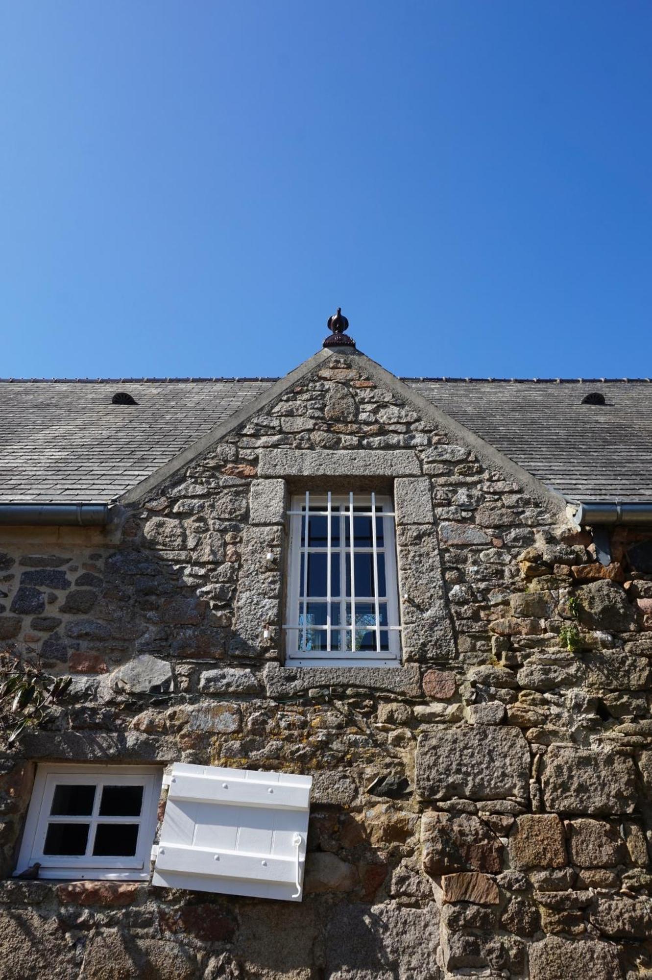 Cottage De Charme & Jardin Fabuleux A 800M De La Mer - Maison Melchior Flamanville Exterior photo